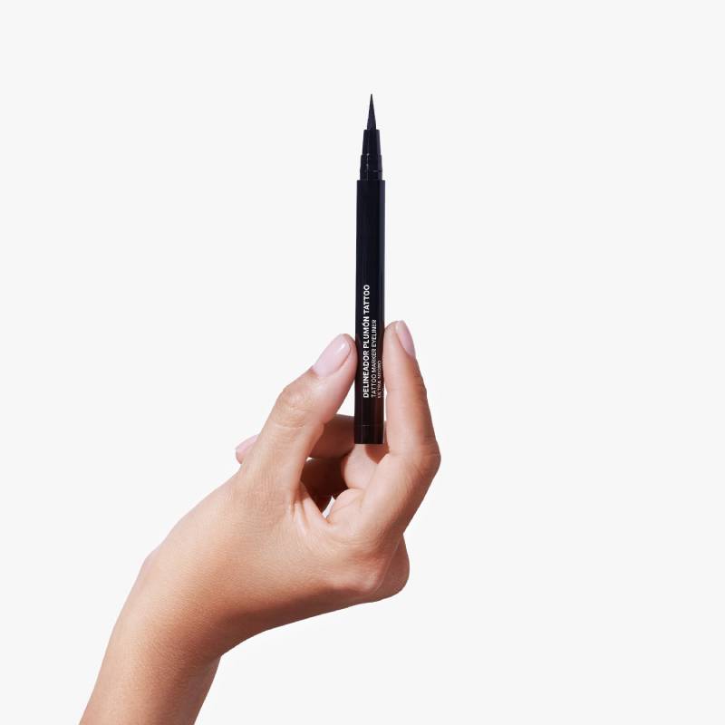 Eyeliner Tattoo Negro